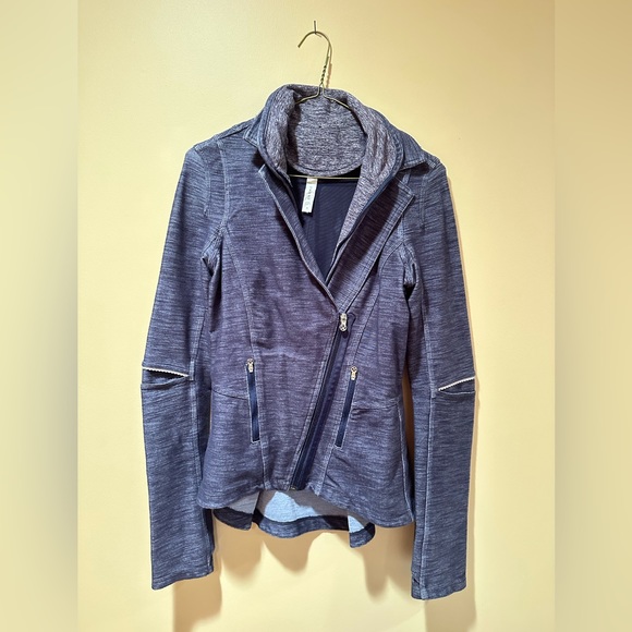 Lululemon Ride On Blazer - Picture 2 of 4